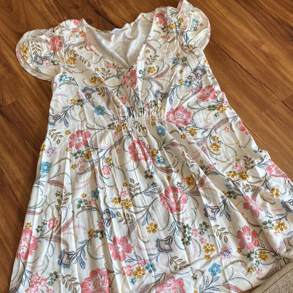 Old Navy Maternity Bundle - Picture 2 of 8